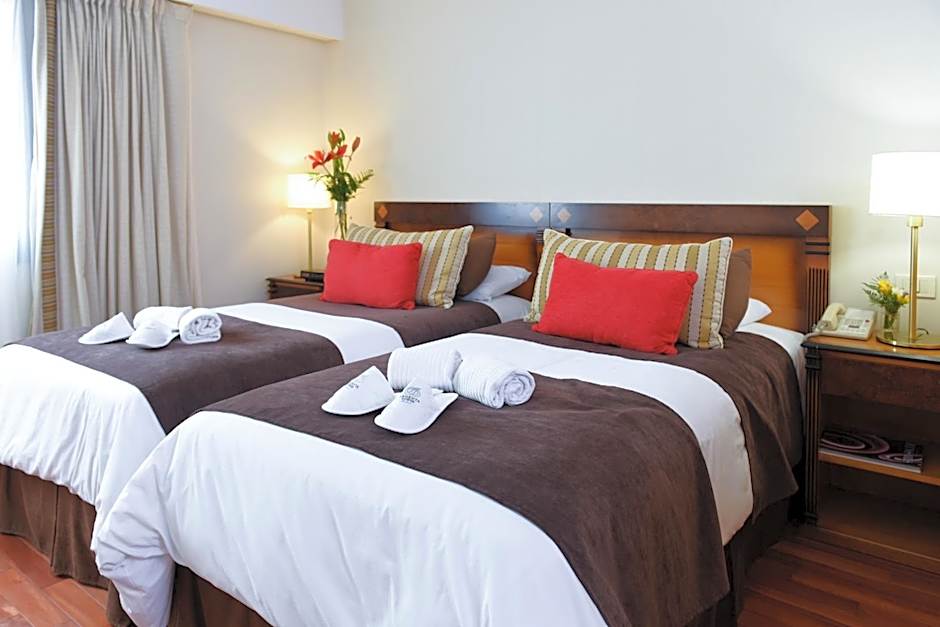 Argenta Tower Hotel & Suites