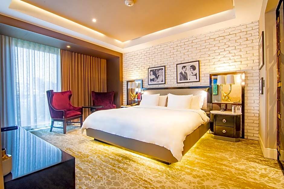 K Tower Boutique Hotel By Lucerna