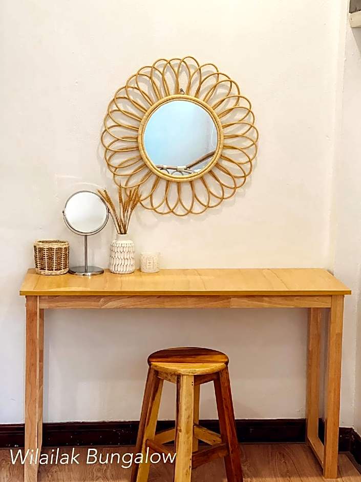 Wilailak Bungalows @ Koh Si Chang