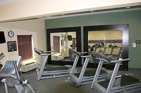 Hampton Inn & Suites West Point
