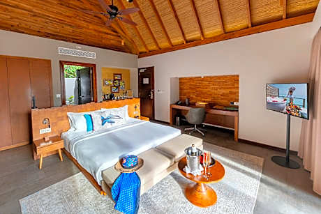 Two Bedroom Beach Duplex Villa with Private Pool and Free Access to Sea Plane Lounge on Arrival