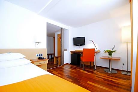 Business Single Room