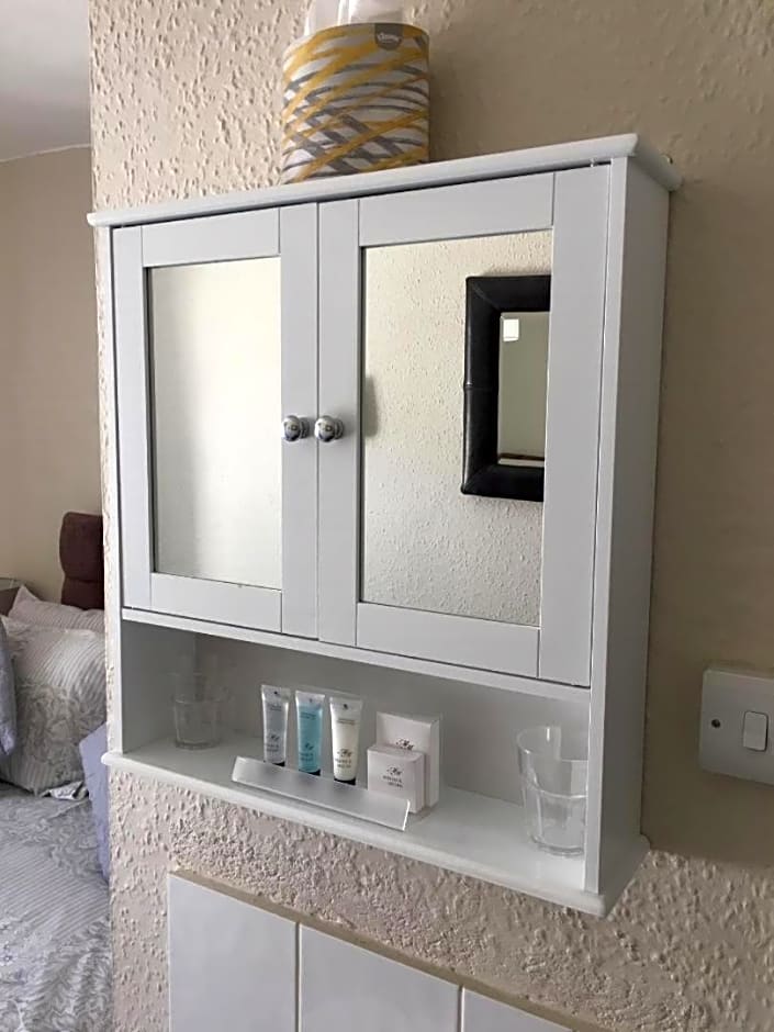 The Old Brasserie & Rooms @ no.8