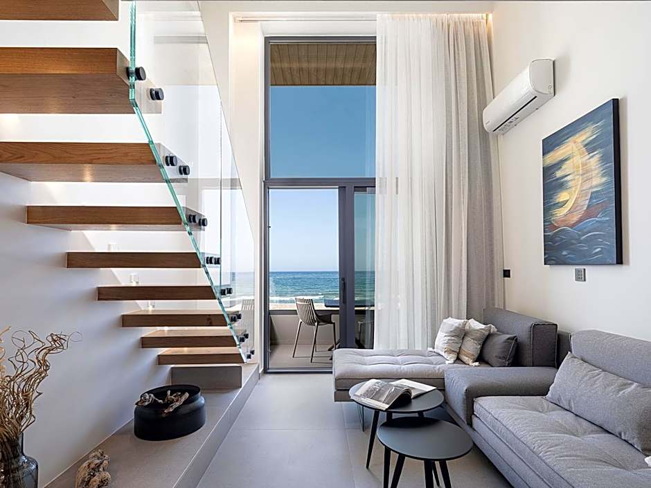 Calla Luxury Seafront Suites