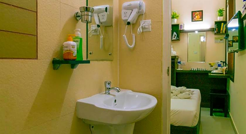 Blue Bell Airport Hotel