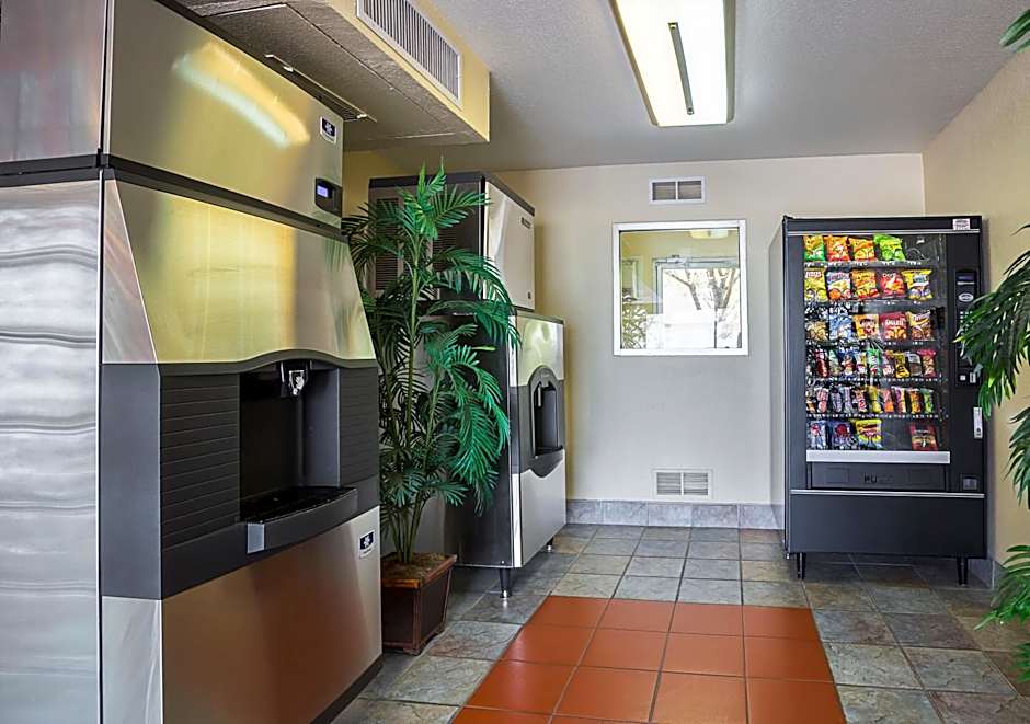 Motel 6-Holbrook, AZ