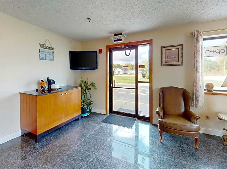 Oscoda Lakeside Hotel