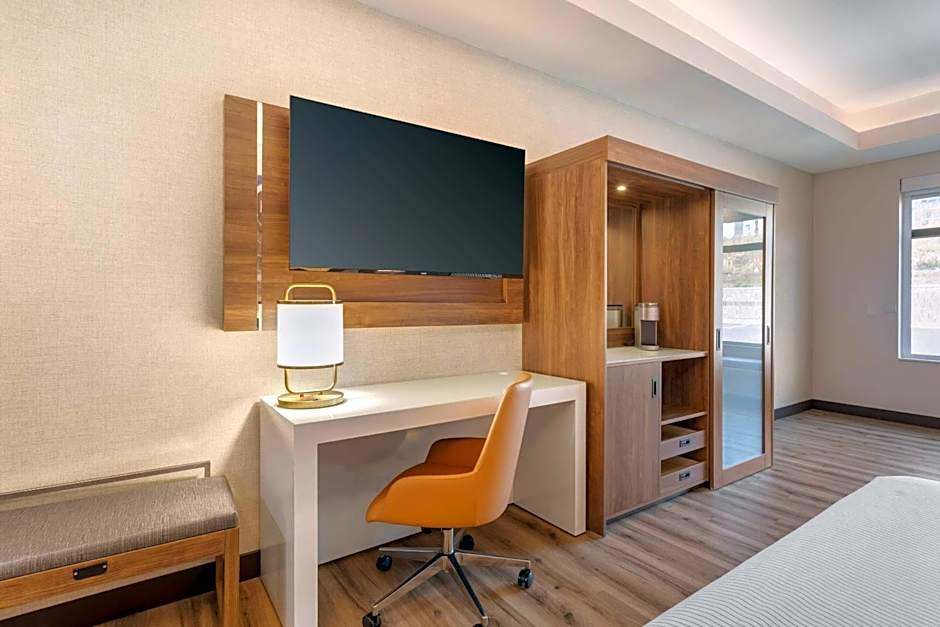 Cambria Hotel Pigeon Forge