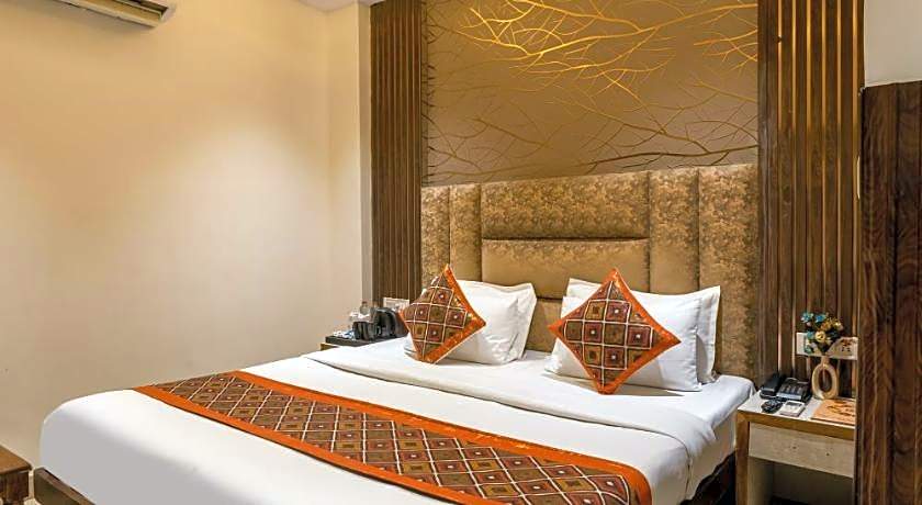 Hotel Golden Wings