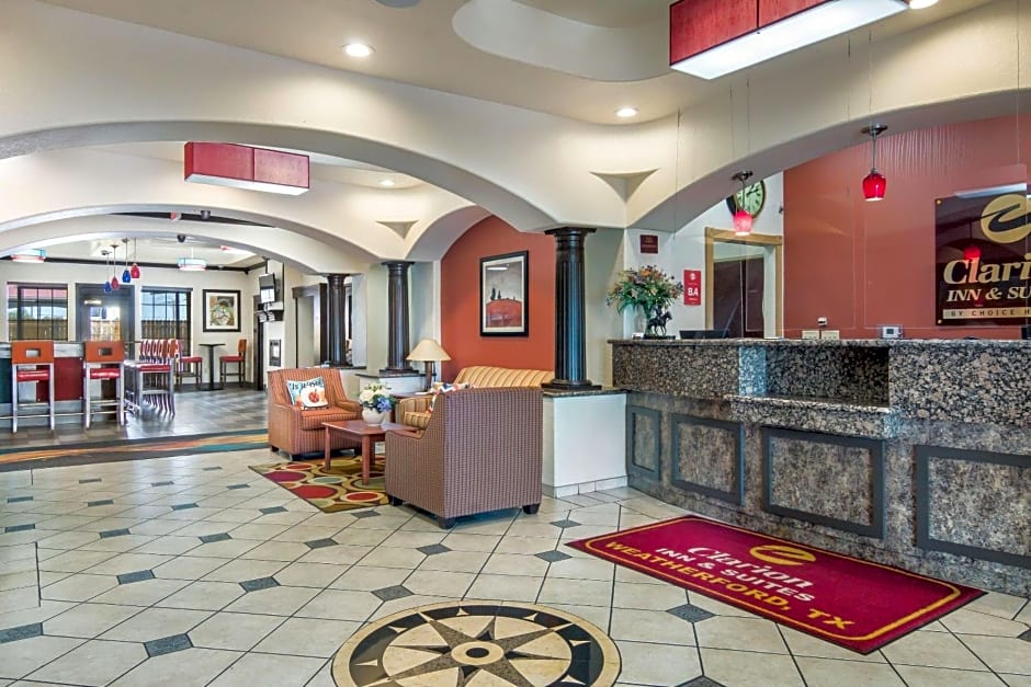 Clarion Inn & Suites Weatherford South