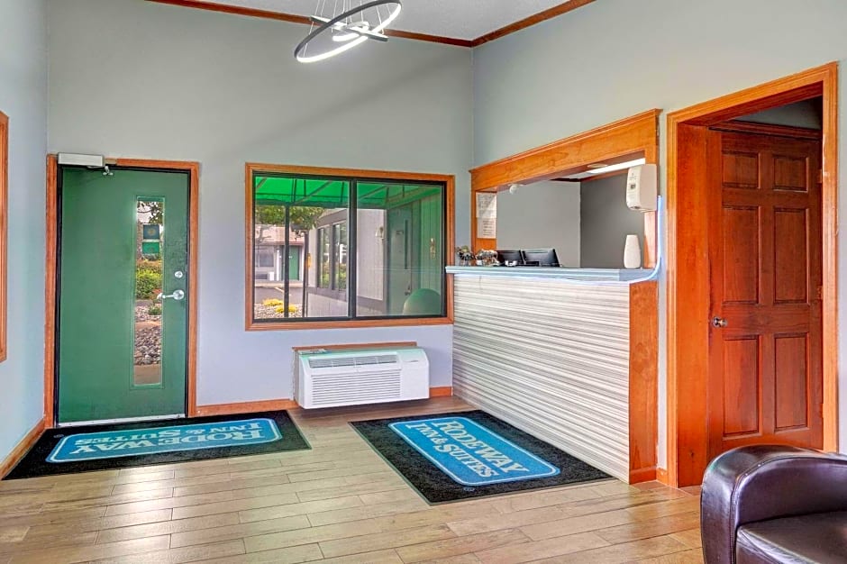 Rodeway Inn & Suites Liverpool