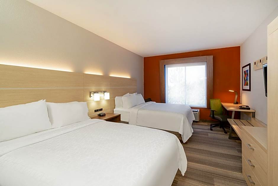 Holiday Inn Express Hotel & Suites-Magee By IHG