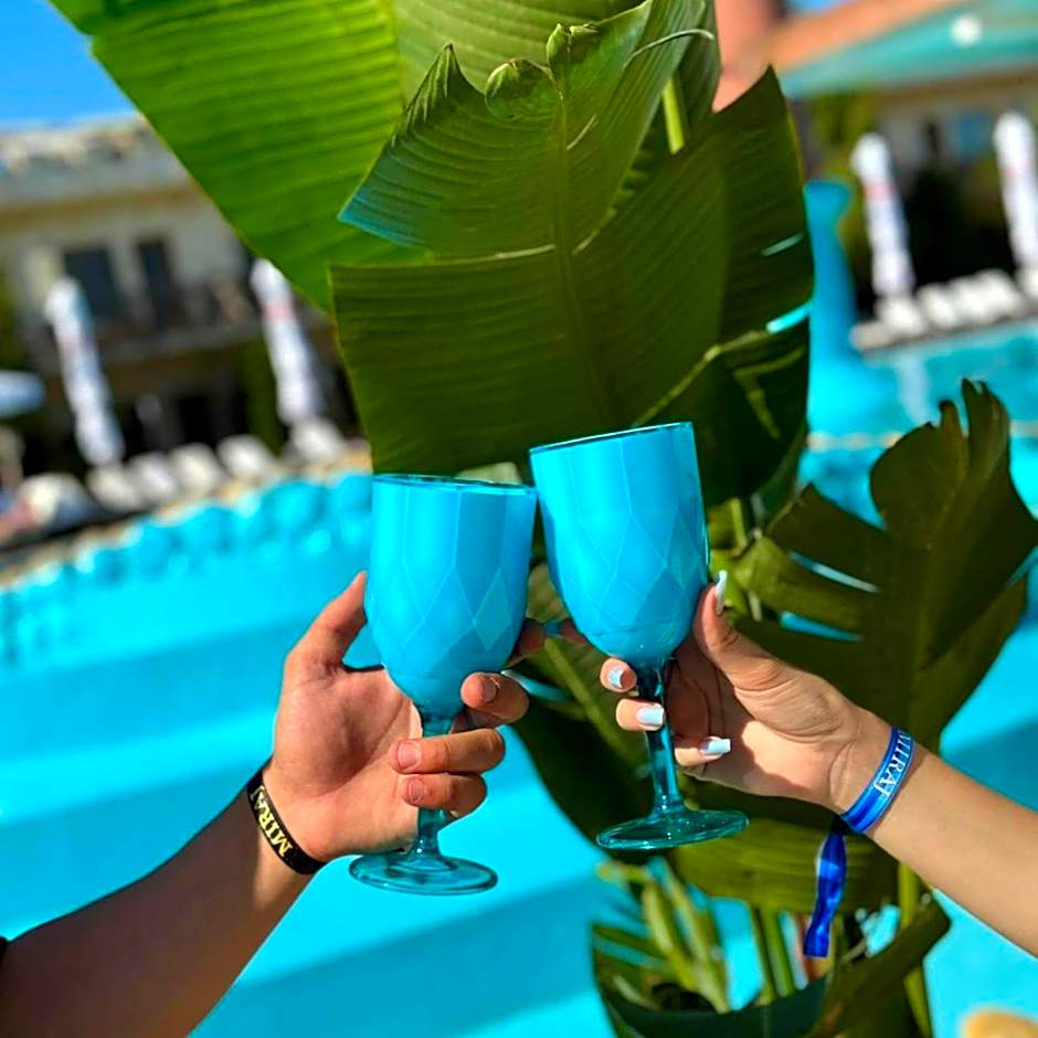 Hotel La Scoica Land