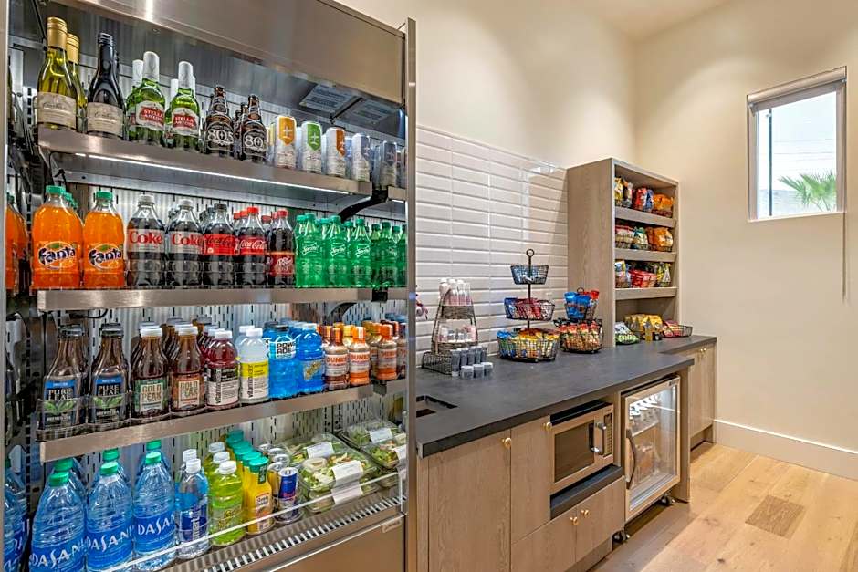 Cambria Hotel Calabasas - Malibu