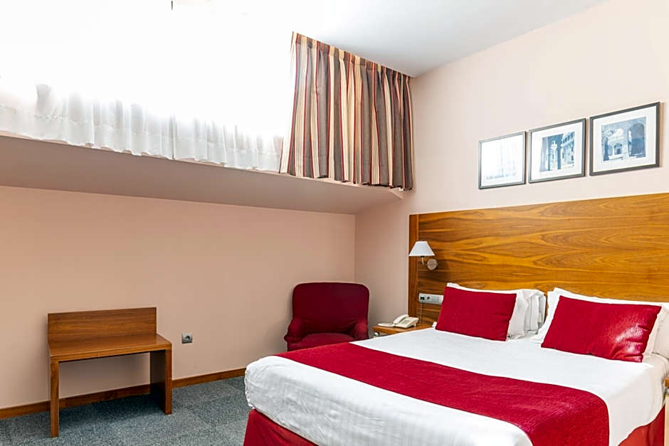 Hospedium Hotel Casino Del Tormes