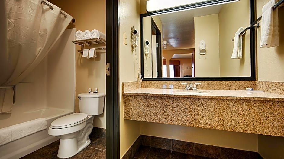 Best Western Regency Inn & Suites