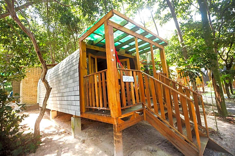 Alquimia Zen IGLUs de eucalipto na Reserva Aruá