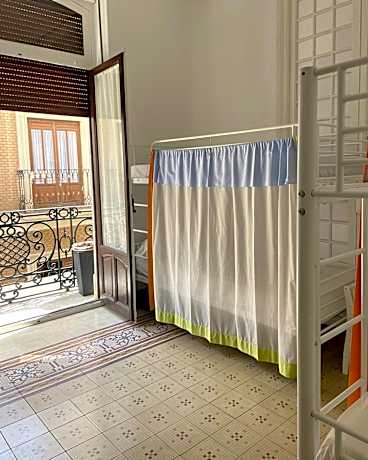 Single Bed in 6-Bed Dormitory Room