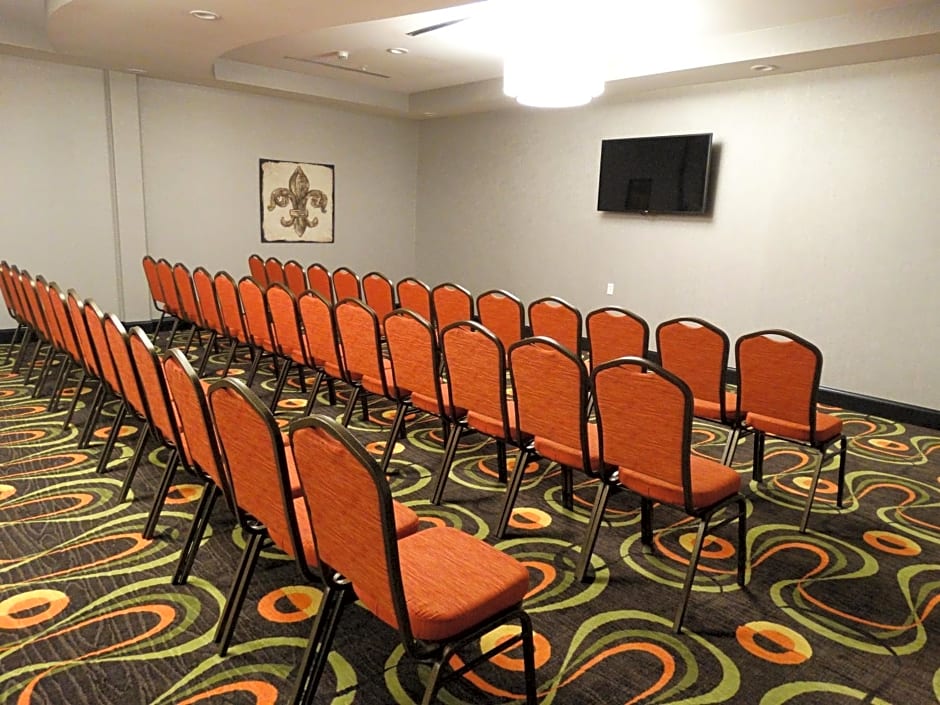 Holiday Inn Covington, an IHG Hotel