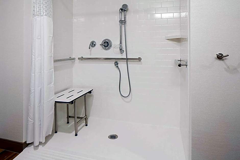 Hampton Inn By Hilton & Suites Mason City