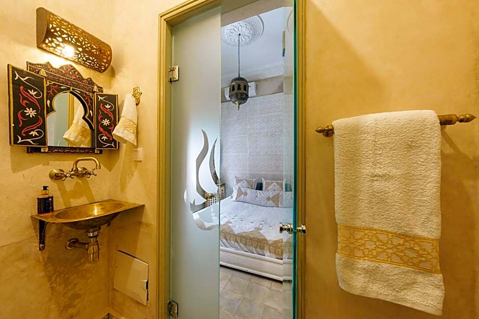 Riad 7 chambres - Petit dejeuner gratuit