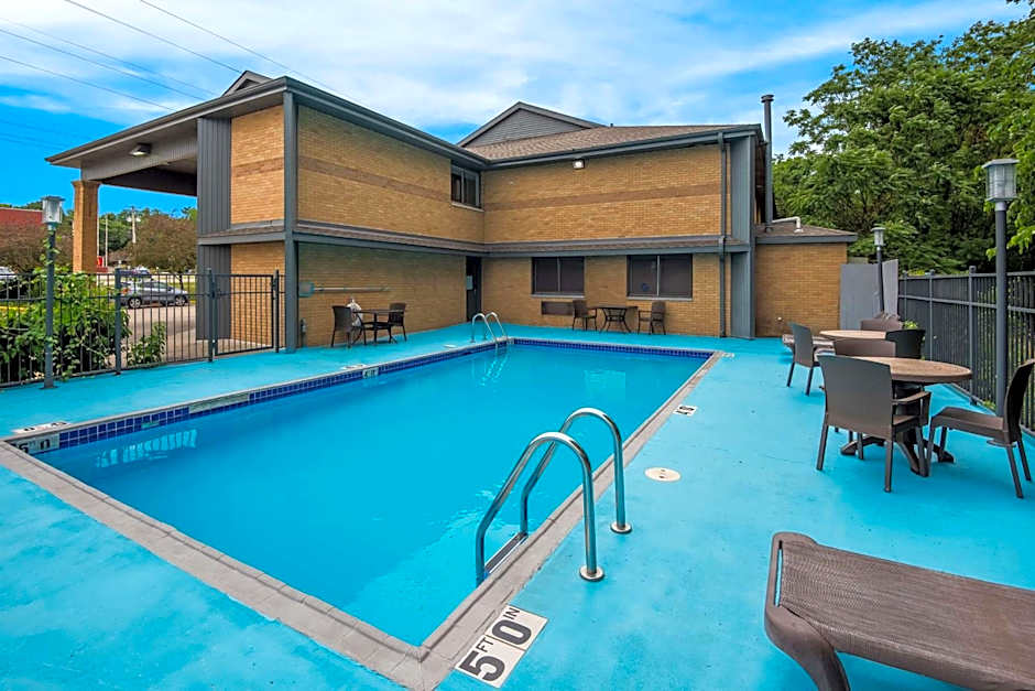 Best Western Riverside Inn