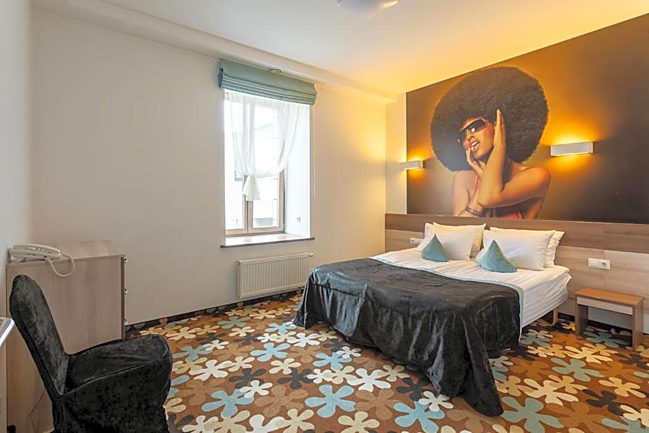 Algiro Hotel