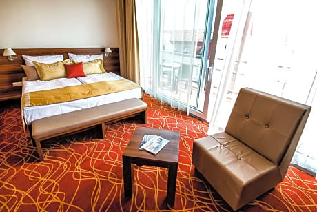 Double or Twin Room with Terrace