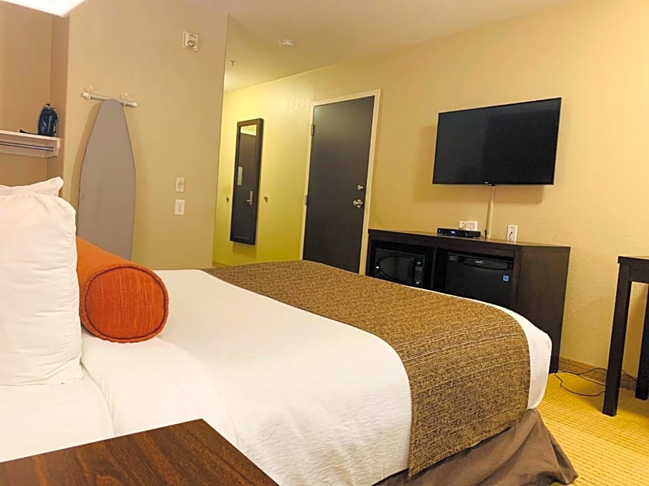 The Kanata Inns Invermere