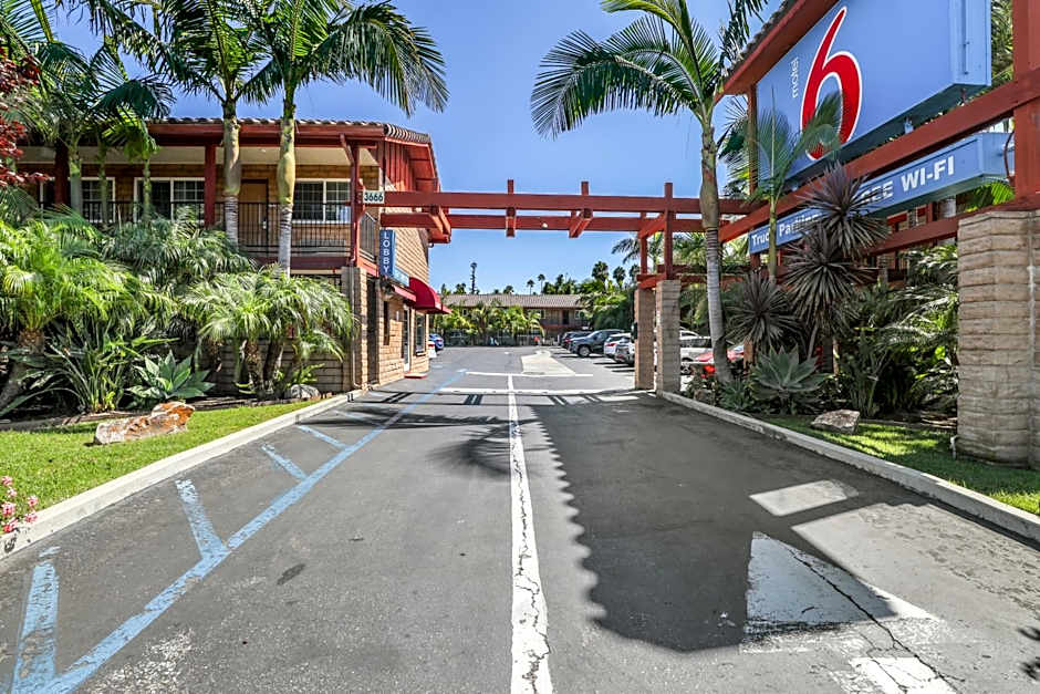 Photo 1 of 49 of Motel 6 Carlsbad, Ca- North
