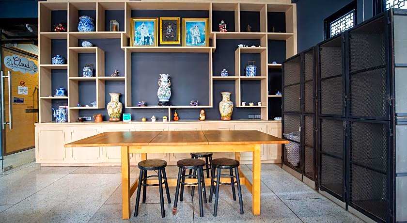 CLOUD on Saladaeng Silom Hostel Bangkok