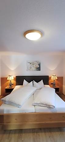 Apartment with Garden View