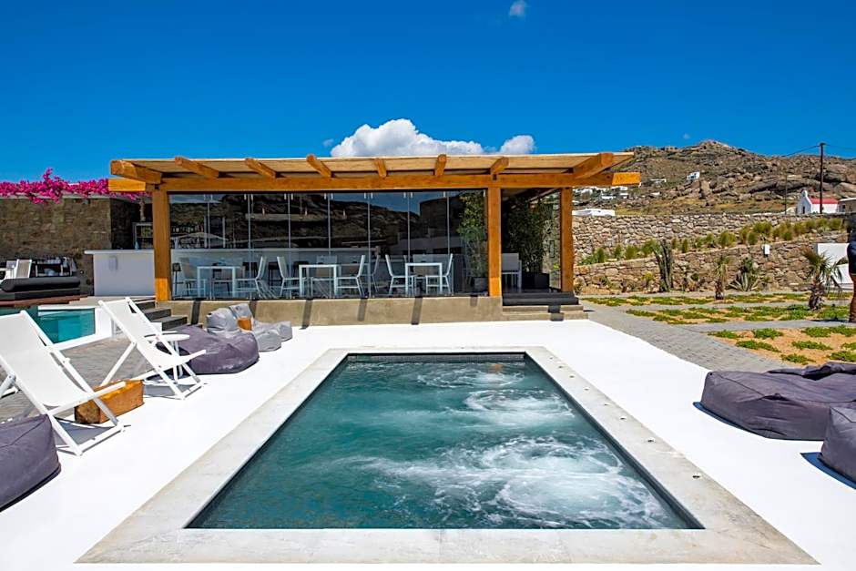 Bianco a Nero Mykonos