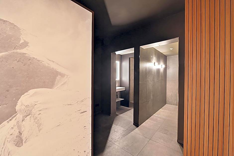 Warth52-W52 Apartments