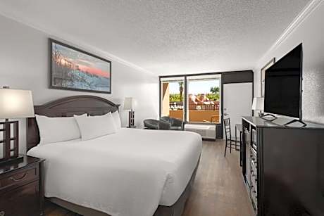 King Room with Pool View