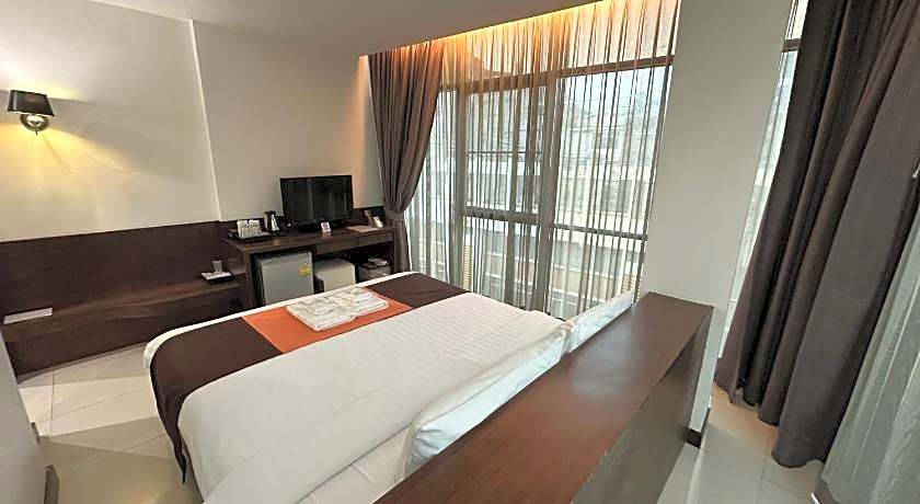 The Bangkok Airport Link Suite