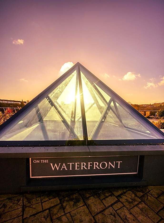 The Lakeside Hotel & Leisure Centre