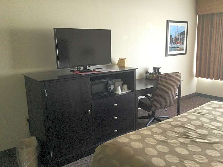 Ramada Hotel & Conference Center by Wyndham Grayling