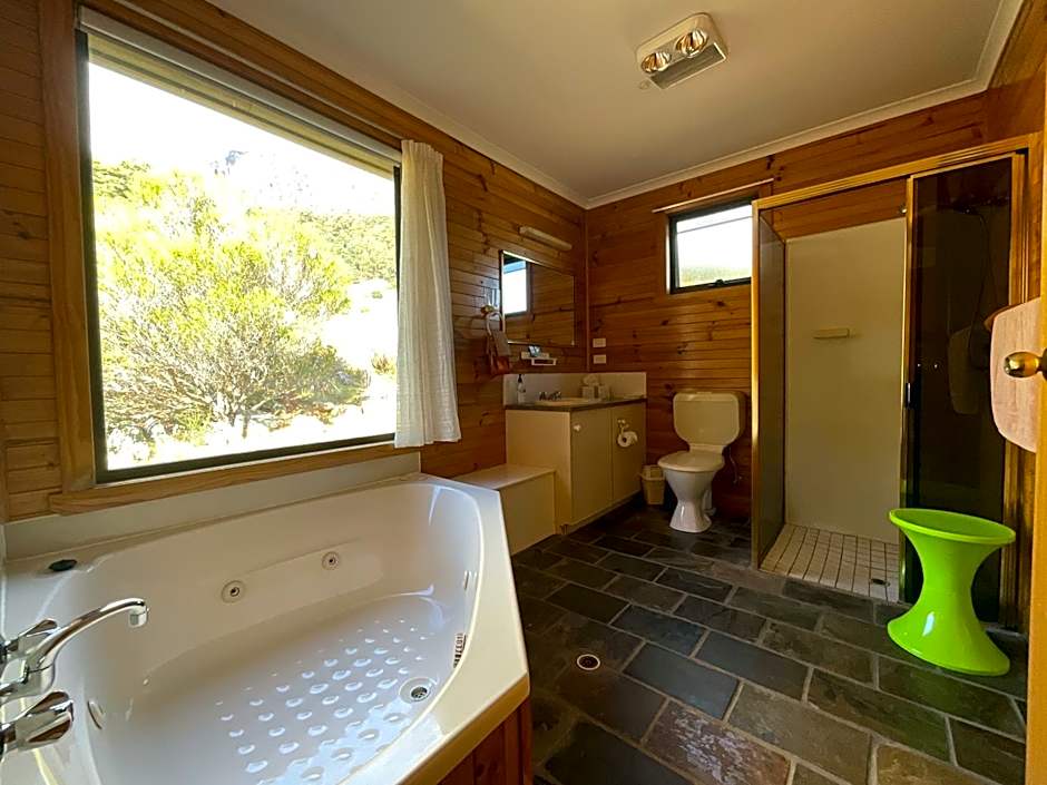 Silver Ridge Retreat