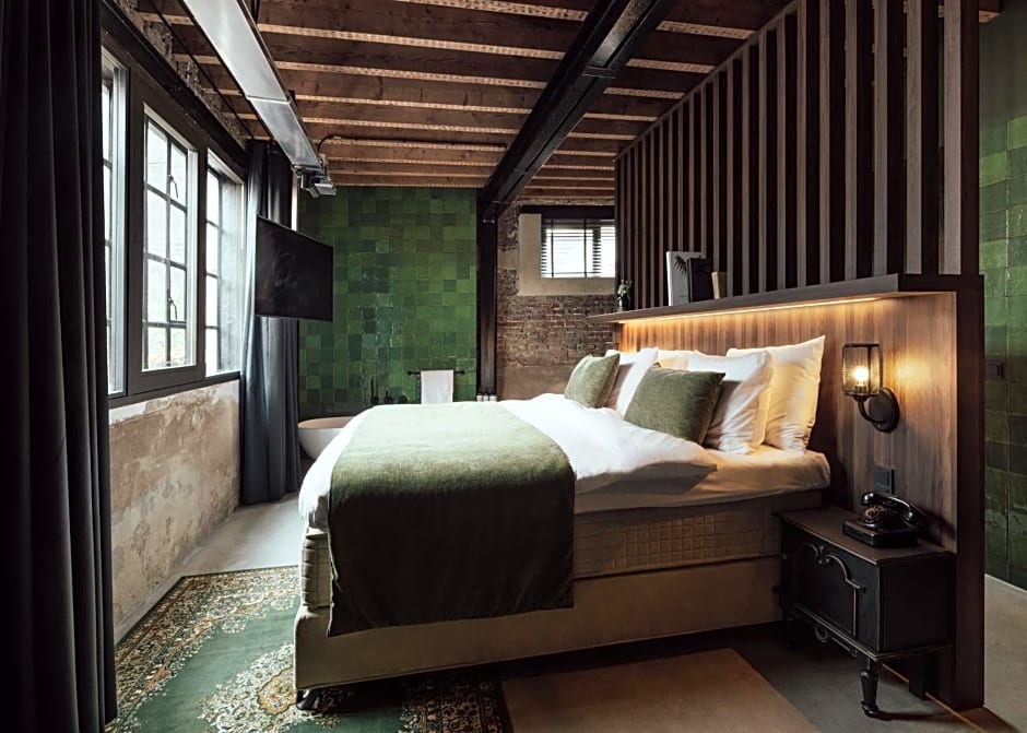 Cousins Boutique Hotel