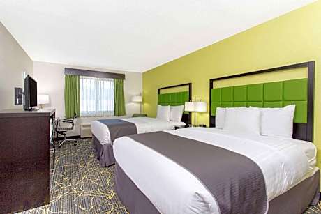 Queen Room with Two Queen Beds - Non-Smoking