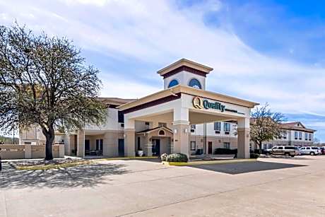 Quality Inn & Suites Granbury
