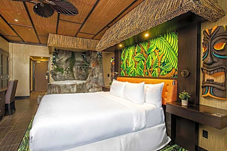 Queen Room with Spa Bath