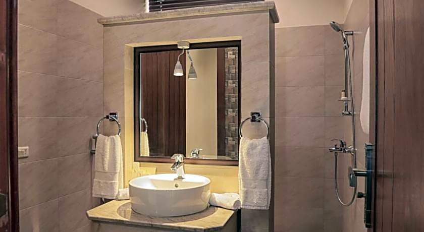 Avari Xpress Faisalabad