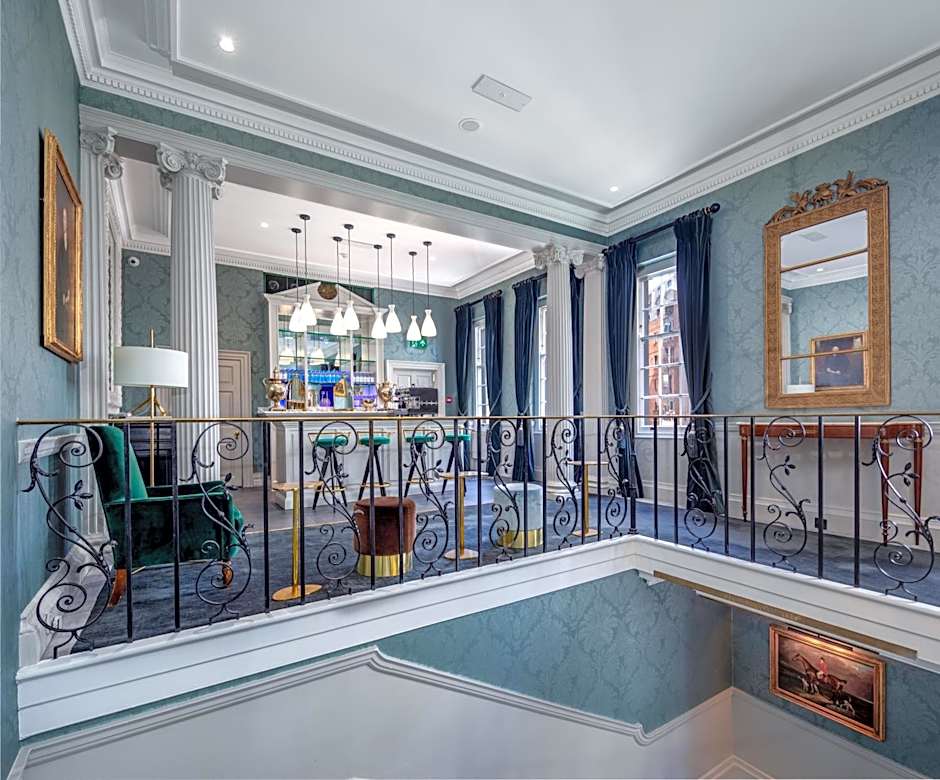 No. 30 Knightsbridge