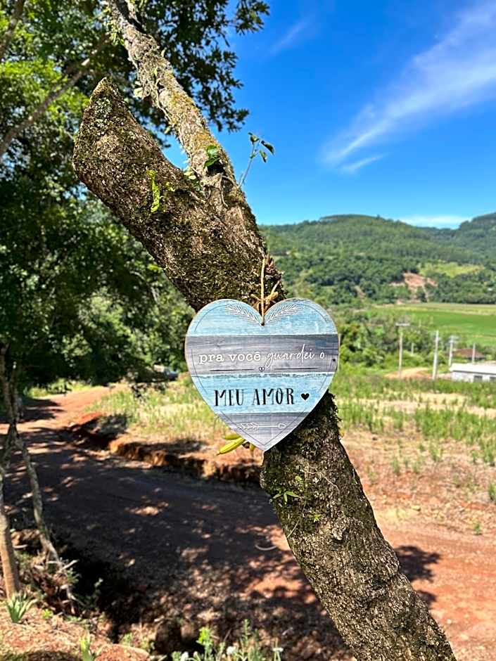 Pousada Jardim Encantado - Suítes em Container na cidade do Cristo Protetor - Encantado RS