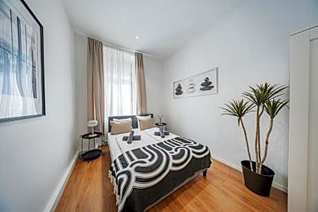 Nice Central City Room