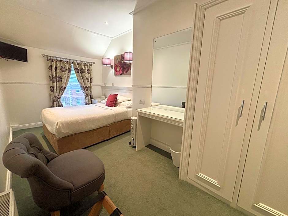 Dergvale Hotel