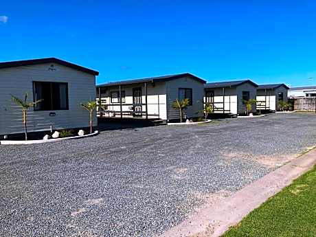 Lakes Main Holiday Park