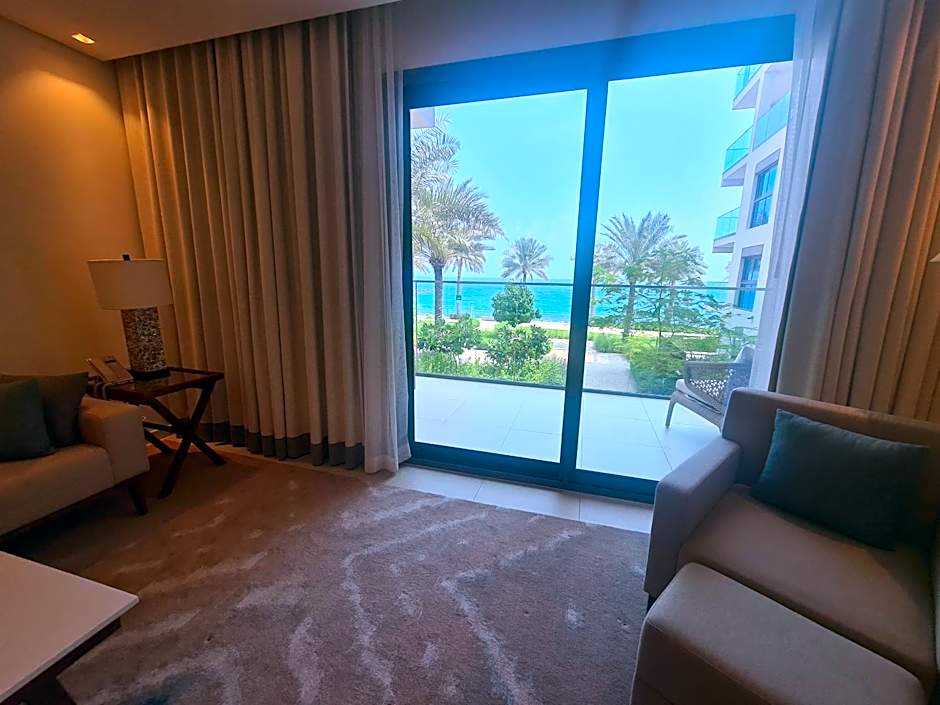 Luxury sea view Apartment In Address Hotel Fujairah
